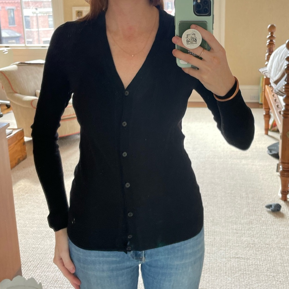 Strenesse women’s black button up cardigan sweater